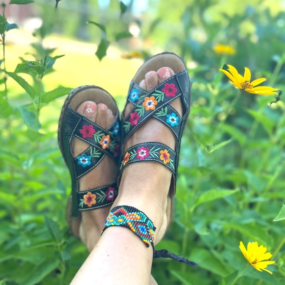 Handmade ethnic genuine leather sandals - Picture 4 of 15